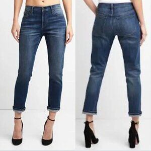 Gap Mid Rise Girlfriend Jean Dark Rinse sz 32 or 14